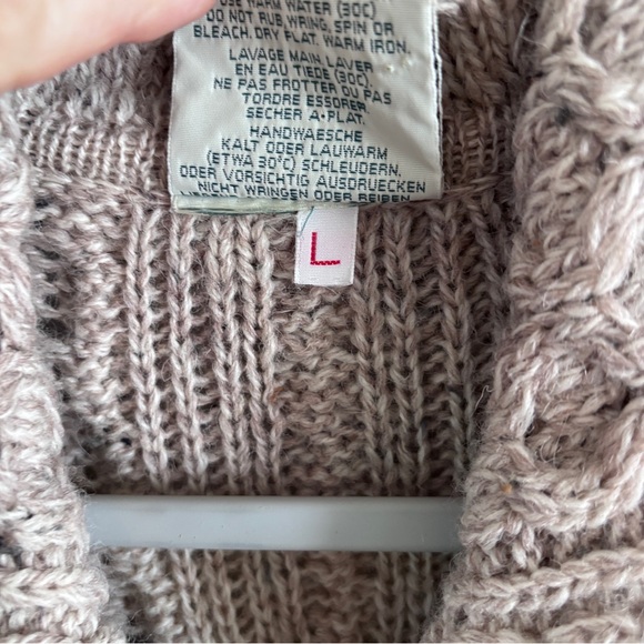 Carraig Donn 100% New Wool Long Cardigan Cottagecore Made in Ireland Size L - Picture 4 of 5